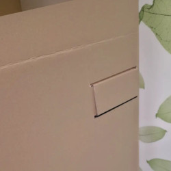 Finition tablette isoloir de vote carton