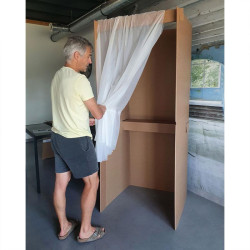 Isoloir de vote carton